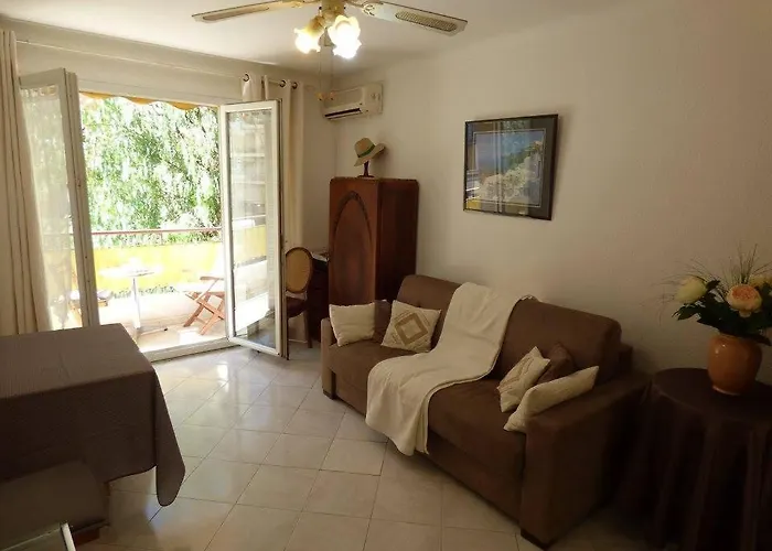 Ferrie Apartman
